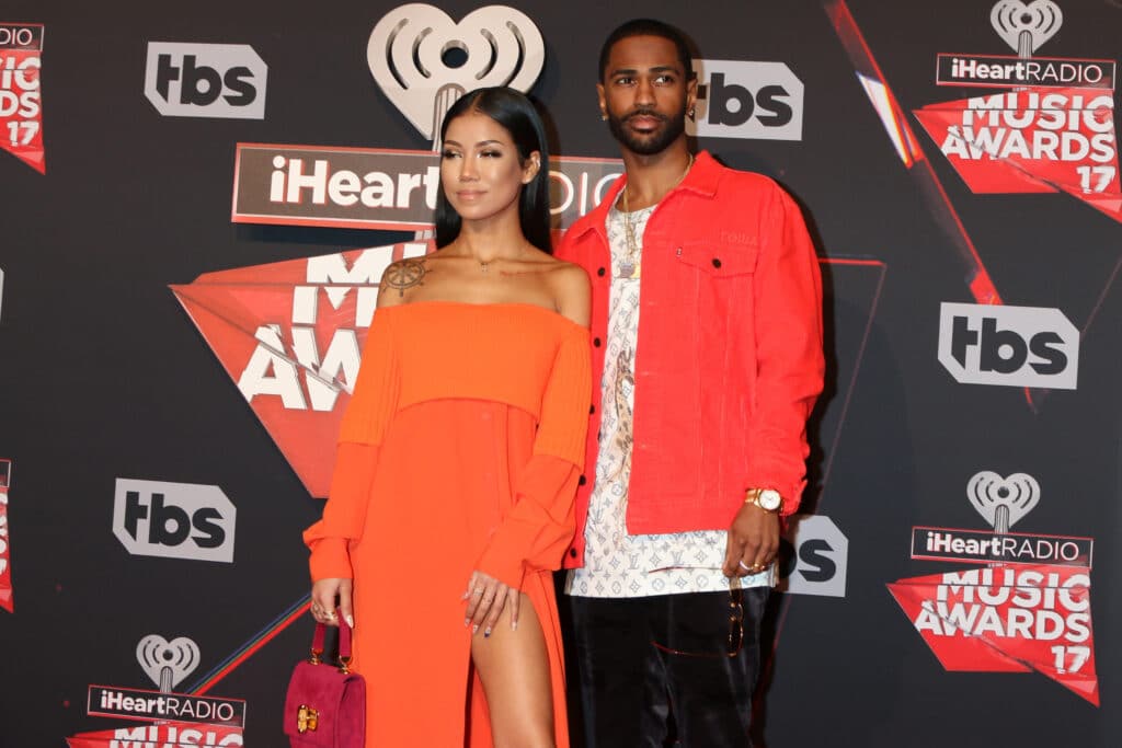 LOS ANGELES - MAR 5: Jhene Aiko, BIg Sean at the 2017 iHeart Music Awards at Forum on March 5, 2017
