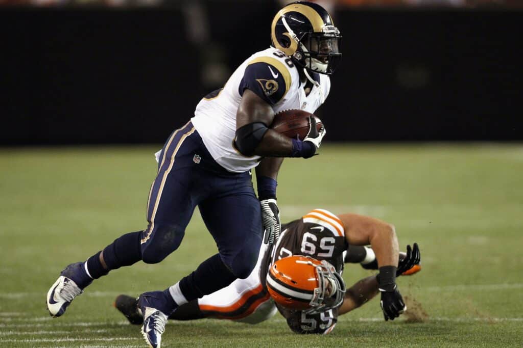 hi res 175810743 running back zac stacy of the st louis rams runs the crop north
