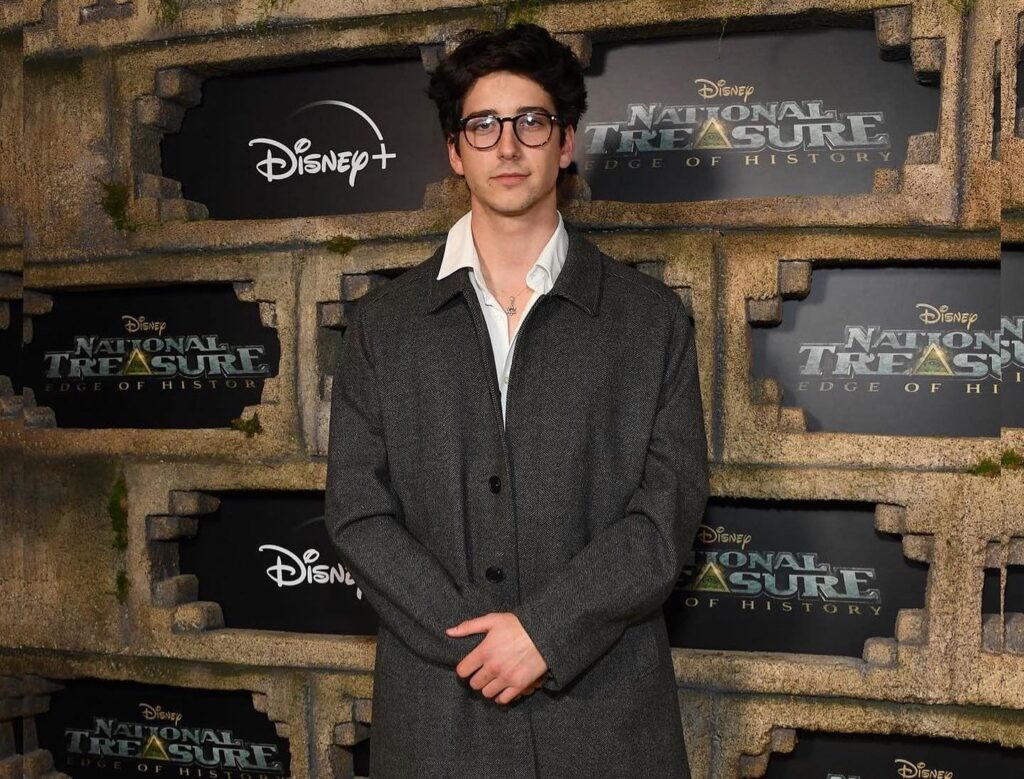 Milo Manheim Net Worth 